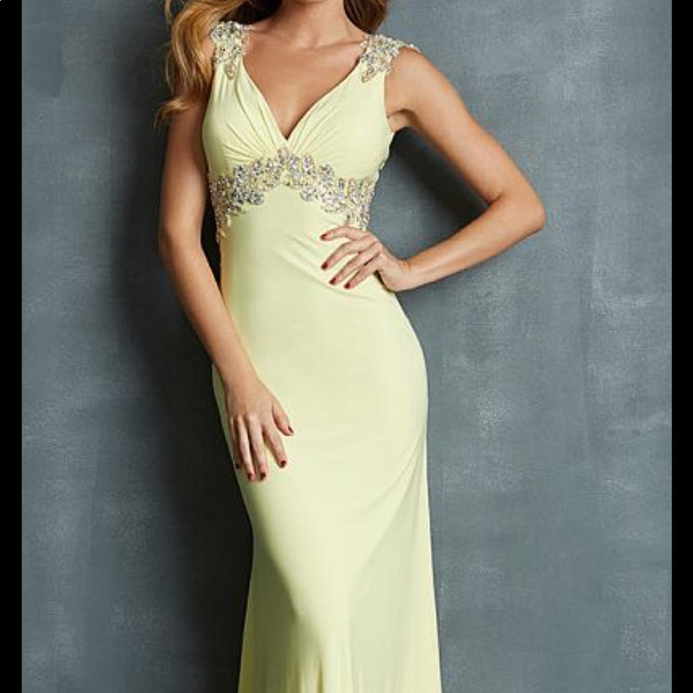 Night Moves 7061 Elegant Evening Dress in Yellow - Picture 3 of 6